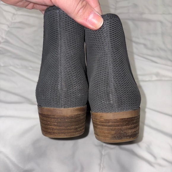 Kensie Gerona Leather Ankle Bootie Pointed Toe charcoal grey perforated size 7.5 - Picture 6 of 10